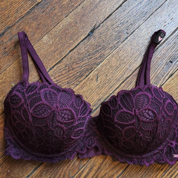 NEW 32C PINK VICTORIAS SECRET plum|purple floral lace date night push up bra - Picture 1 of 7